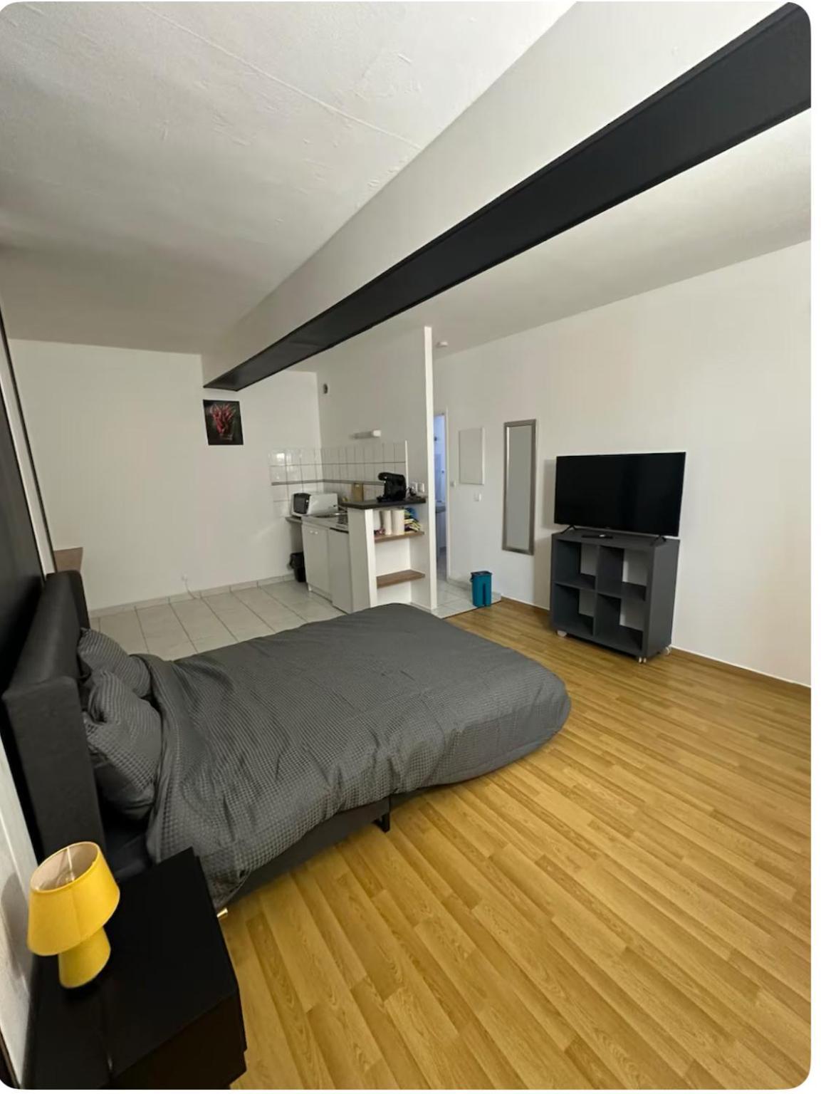 Studio76 Apartment
